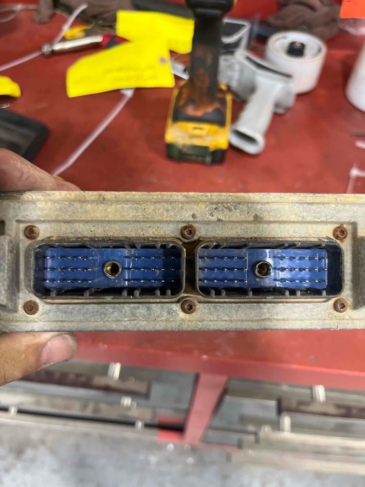 Deere 8420 Engine Controller