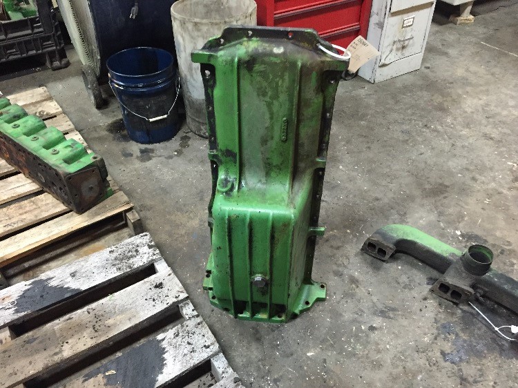 Deere 4440 Oil Pan