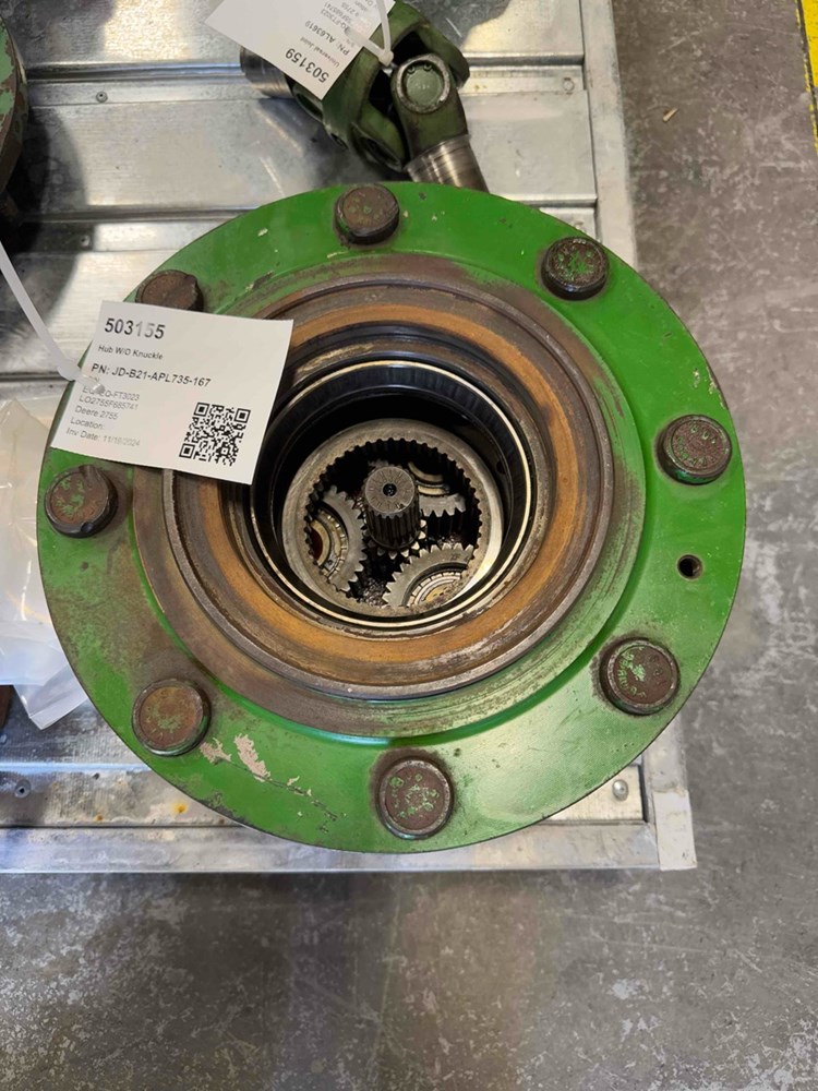 Deere 2755 Hub W/O Knuckle