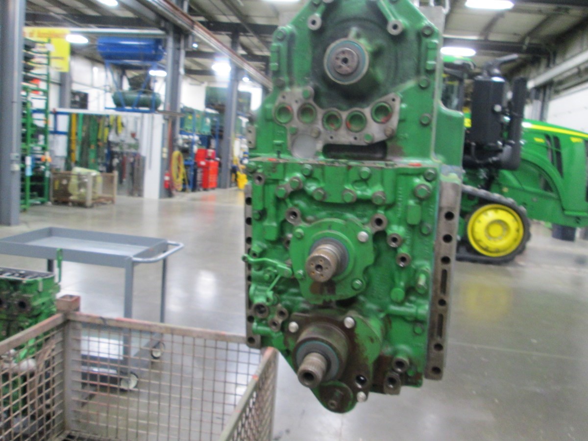Deere 8400 Power Shift Trans & Parts