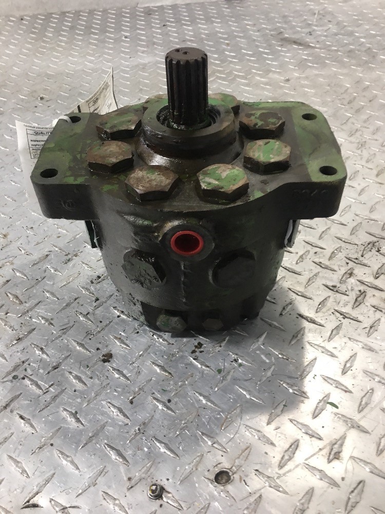 Deere 4020 Hydraulic Pump & Parts