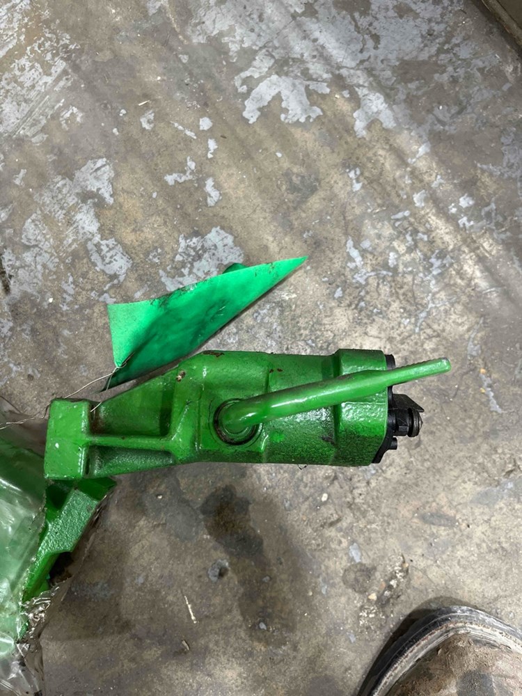 Deere 9470R High Profile Coupler