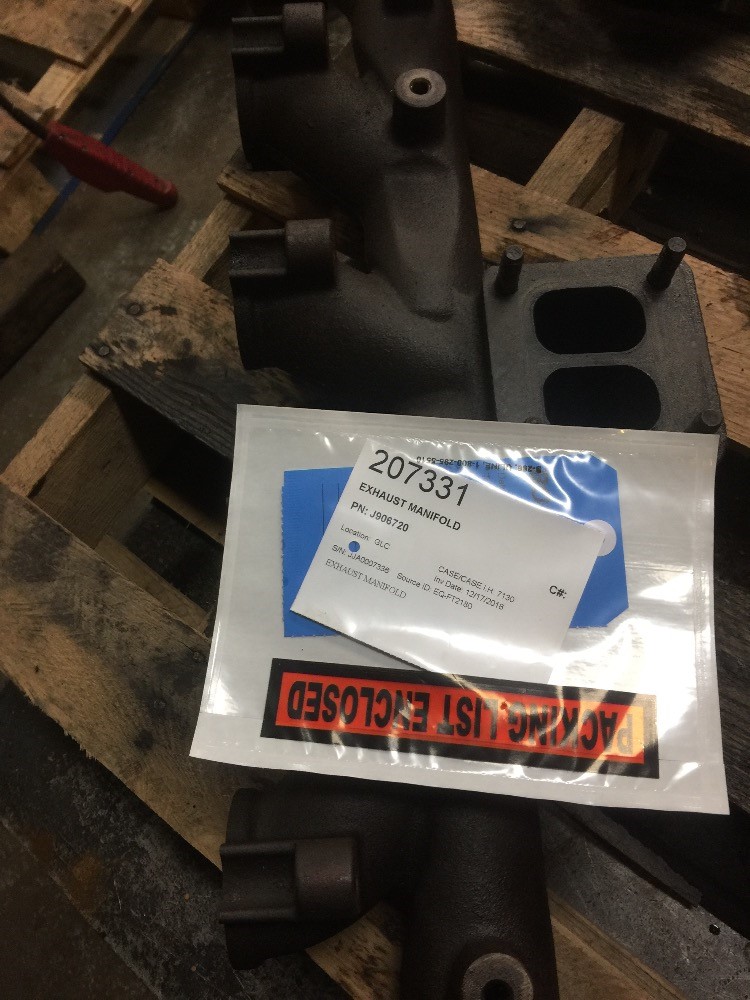 Case/case I.H. 7130 Exhaust Manifold
