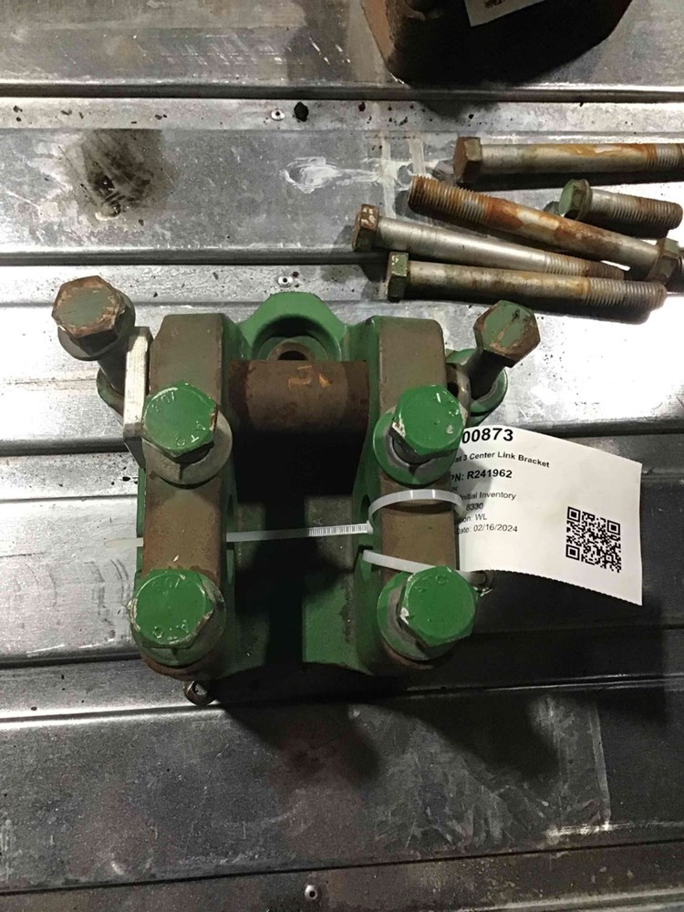 Deere 8330 Cat 3 Center Link Bracket