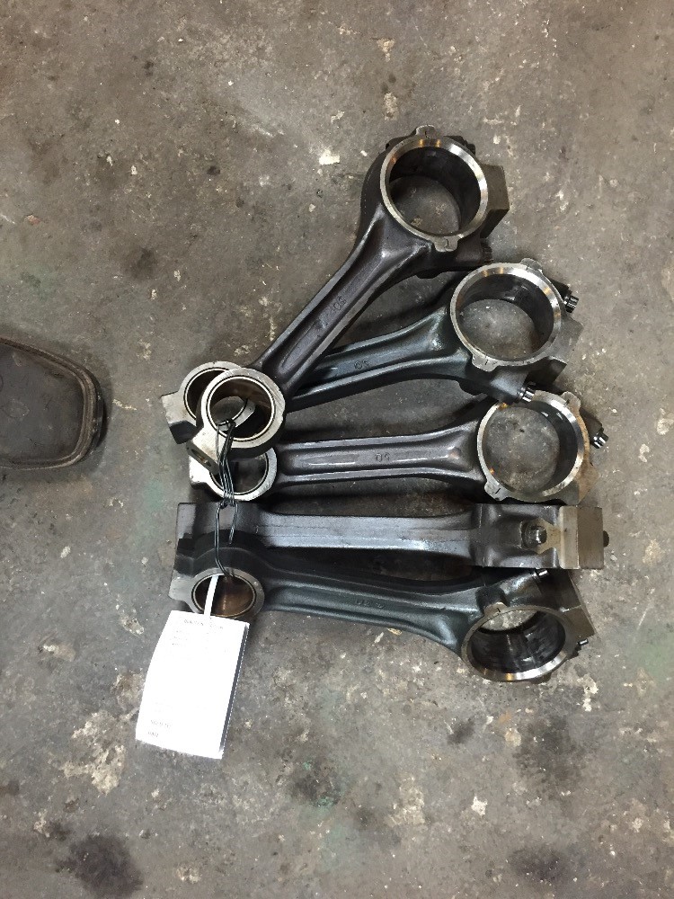 Case/case I.H. 3594 Connecting Rod