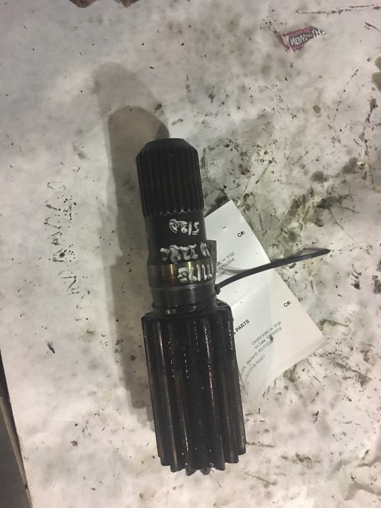 Case/case I.H. 5120 4WD Axle/Hub & Parts