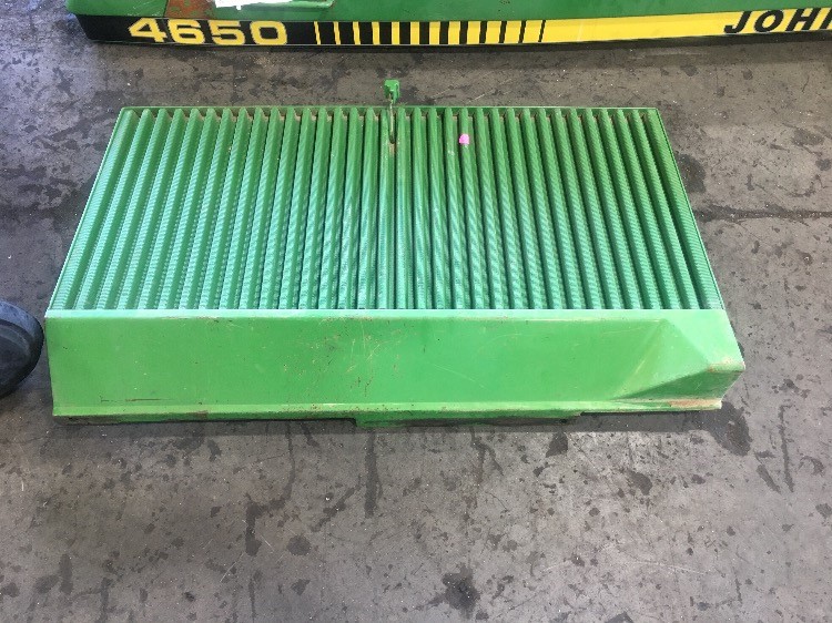 Deere 4650 Hood/Nose Cone