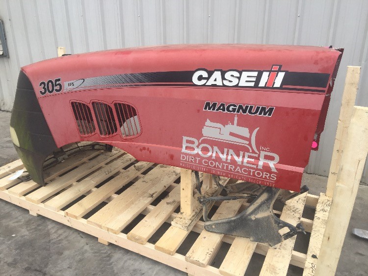 Case Magnum 305 Hood/Nose Cone