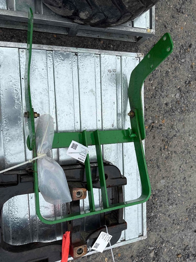 Deere 5425 Grille Guard