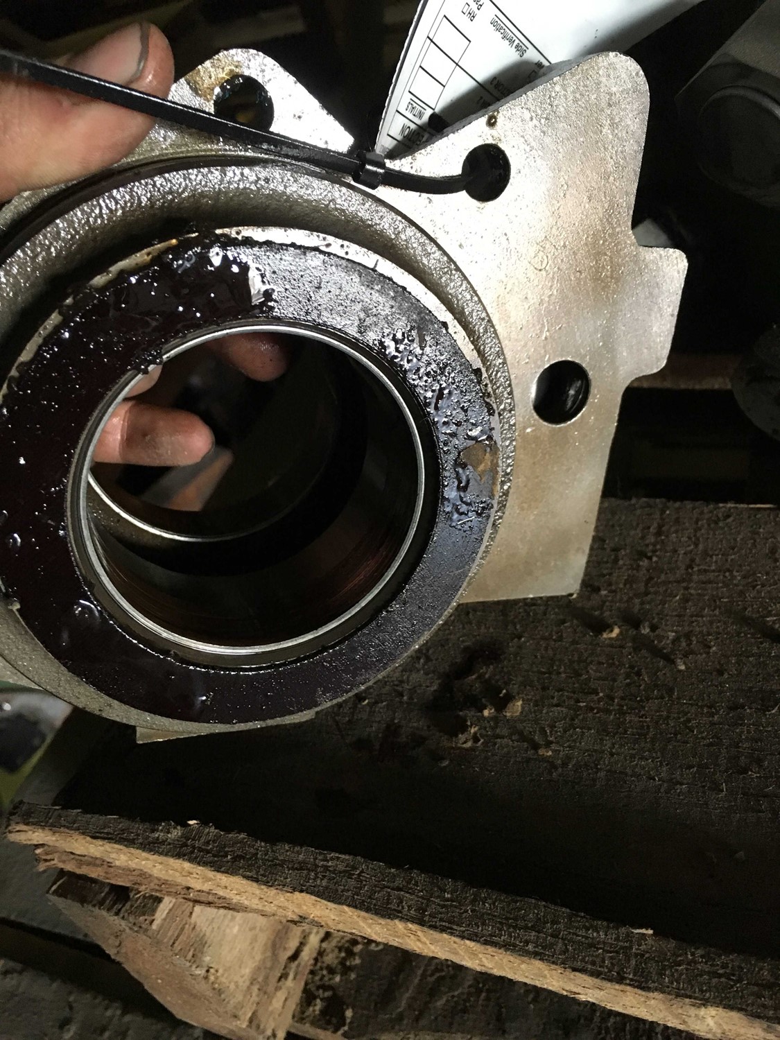 Deere 4850 Clutch Housing & Parts