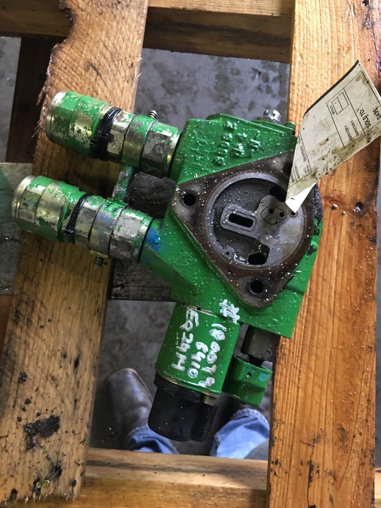 Deere 6410 Hyd Remote Valve & Parts