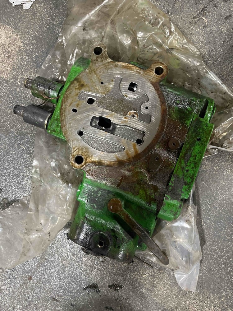 Deere 8420T Scv Less Solenoids