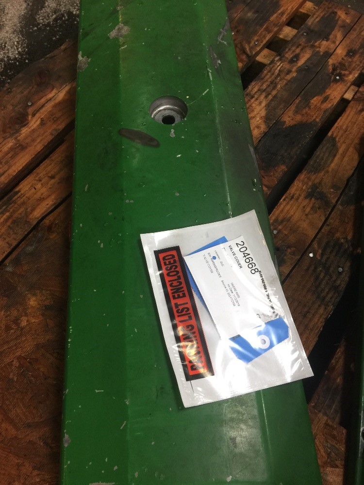 Deere 9300 Valve Cover