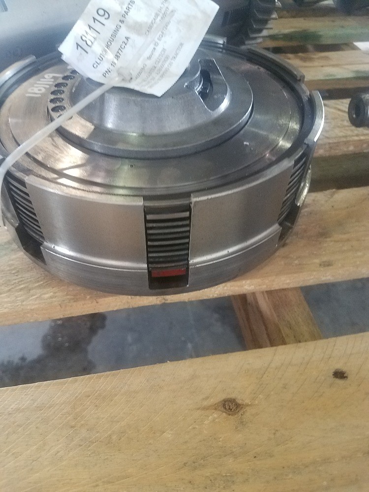 Case/case I.H. 7140 Clutch Housing & Parts