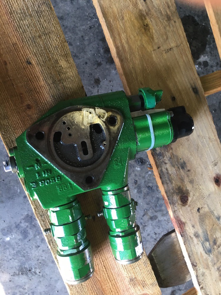 Deere 6210 200 Series Mechanical Scv