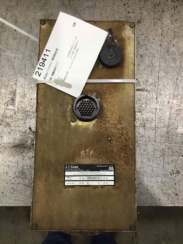 Case/case I.H. 7120 Electronic Module