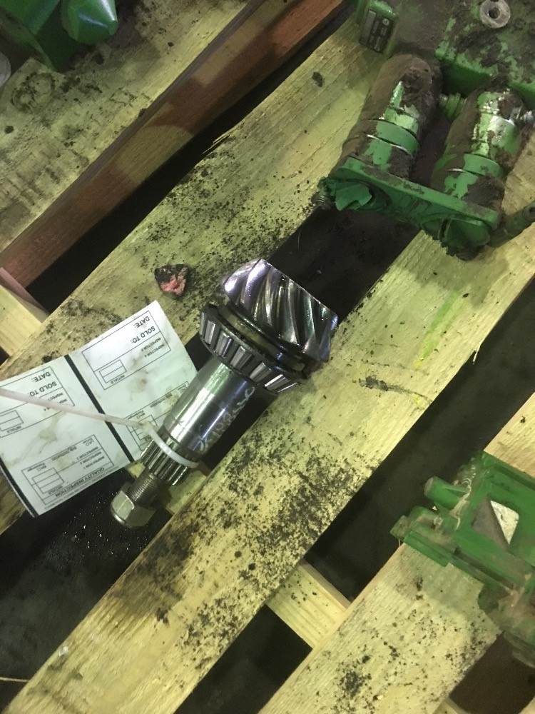 Deere 7230 Mfd Differential & Parts