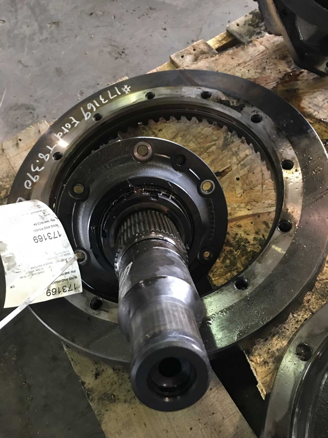 Case/case I.H. T8.390 Ring And Pinion