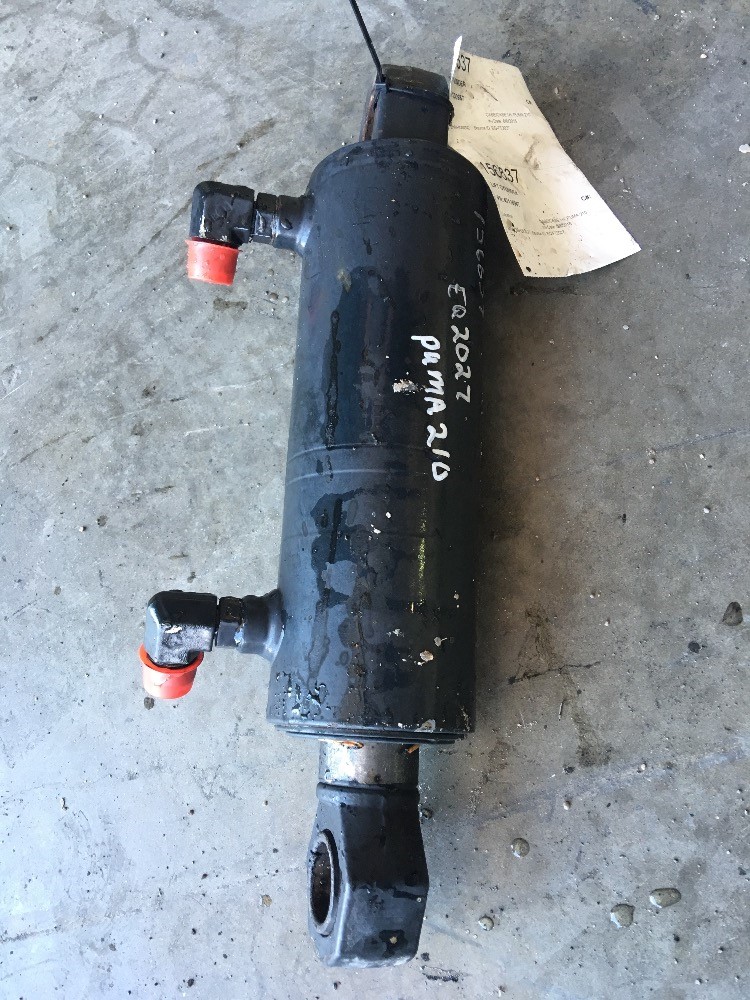 Case/case I.H. Puma 210 Lift Cylinder