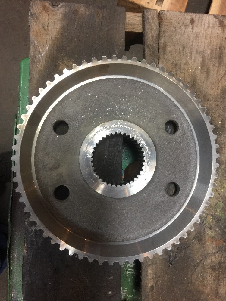 Deere 4850 Mfd Hub & Parts