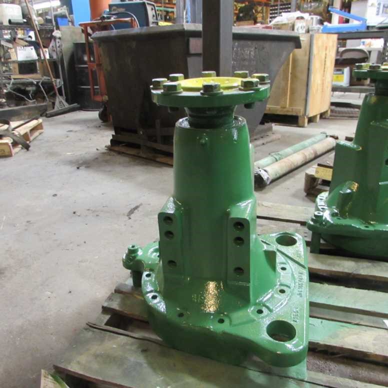 Deere 6420 Rear Axle & Parts
