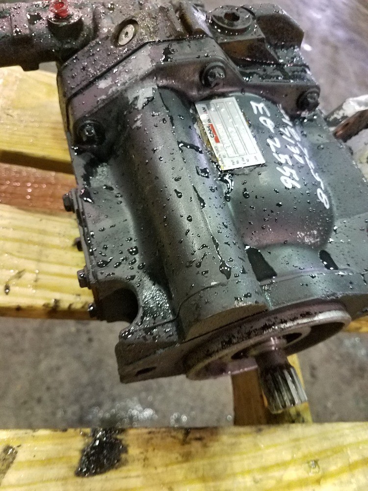 Case/case I.H. 7130 Hydraulic Pump & Parts