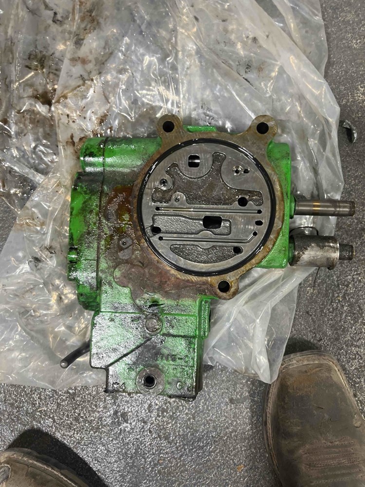 Deere  8X20, 9X20 Scv With Solenoids