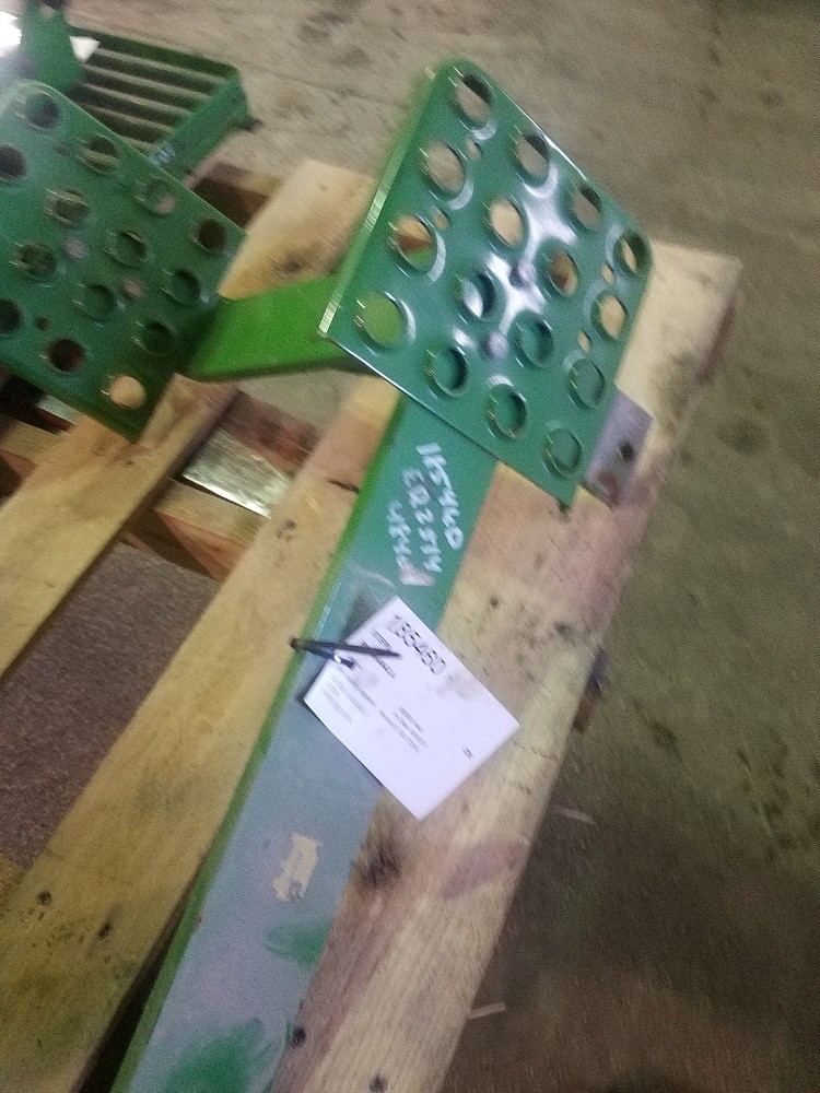 Deere 4840 Steps