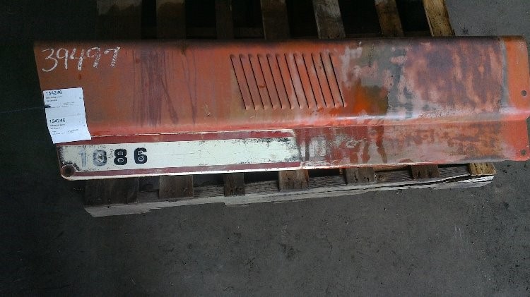 I.H./FARMALL 1086 Hood/Nose Cone