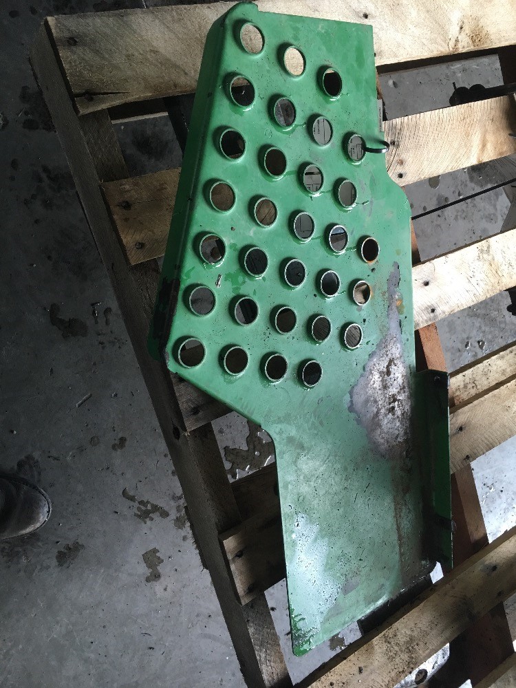 Deere 5210 Steps