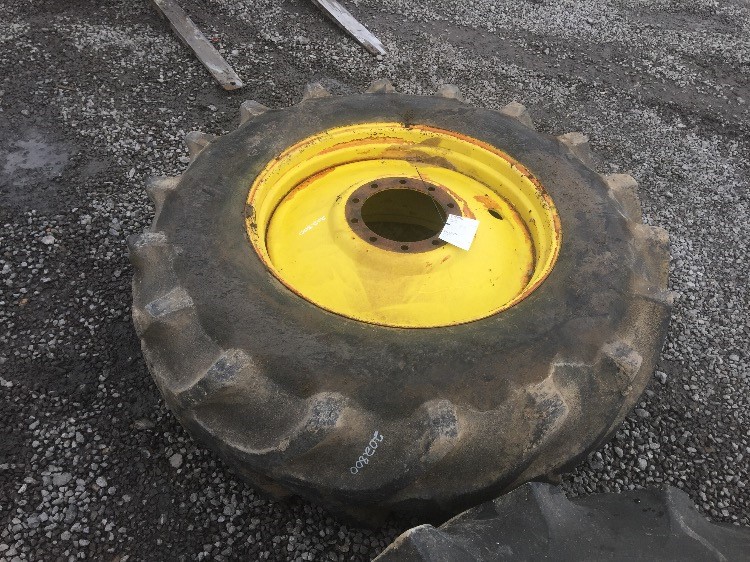 Deere 8760 Dual, Rear