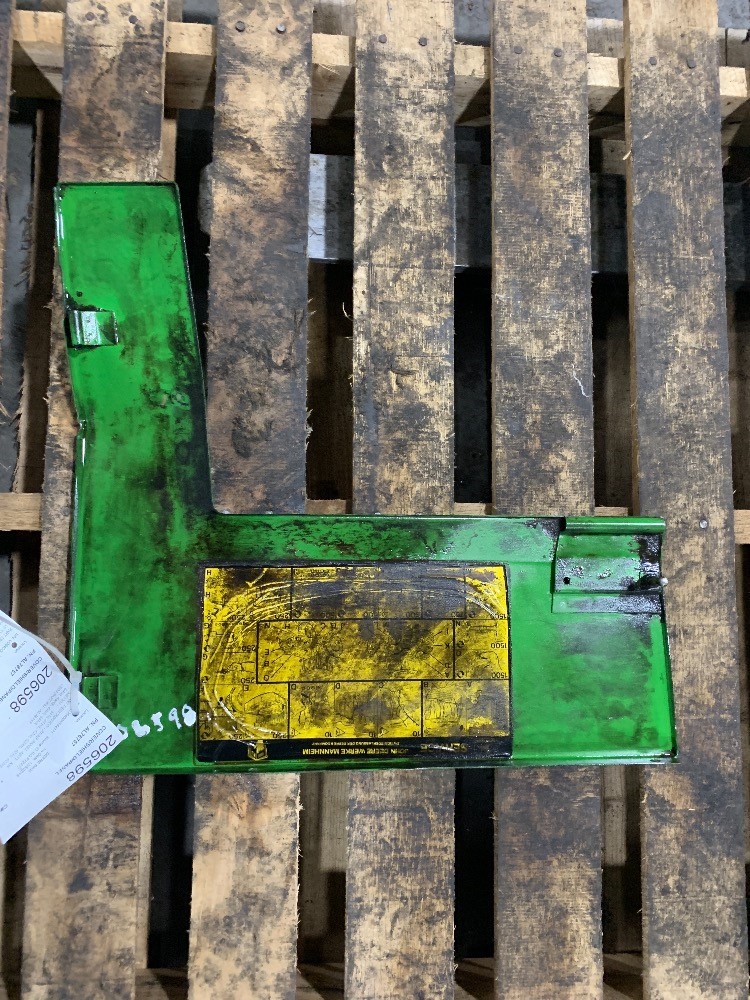 Deere 6400 Cover/Shield/Panel