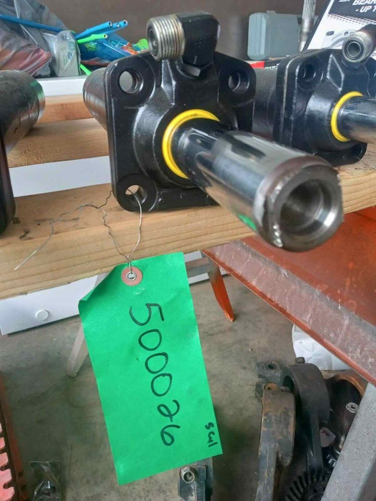 Deere 5400 Steer Cylinder