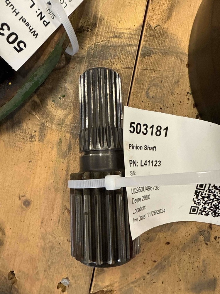 Deere 2950 Pinion Shaft