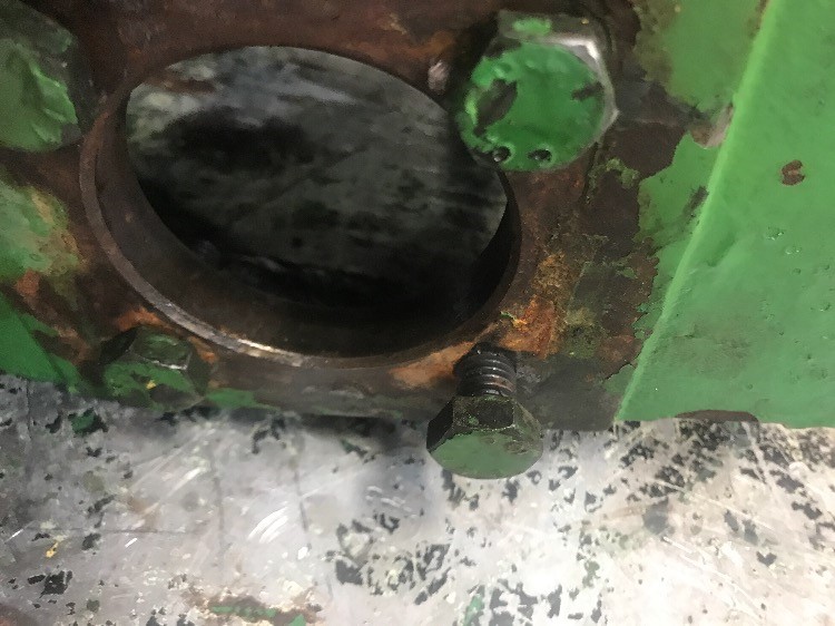 Deere 6400 LH Knuckle ZF2035