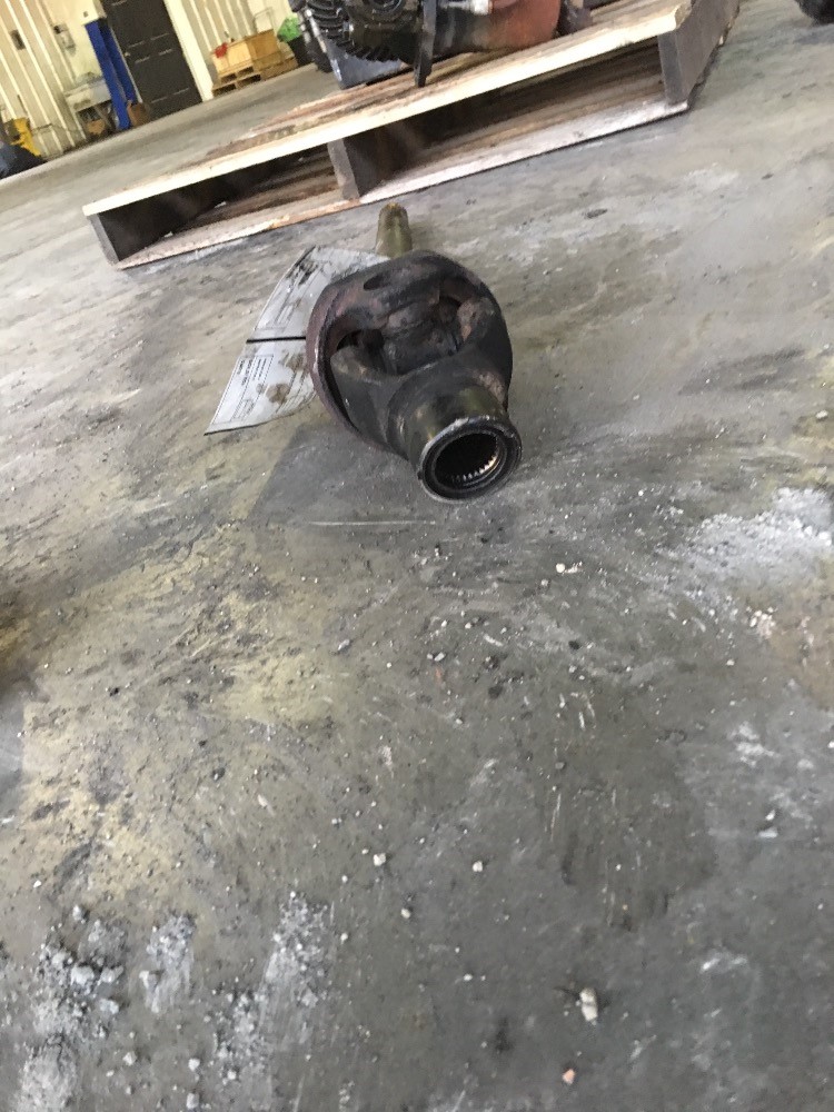Ford/Nholland T8.300 Mfd Axle Shaft & Parts