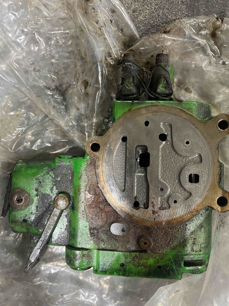 Deere 9520 Scv With Solenoid Coils