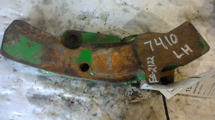 Deere 7410 Sway Block