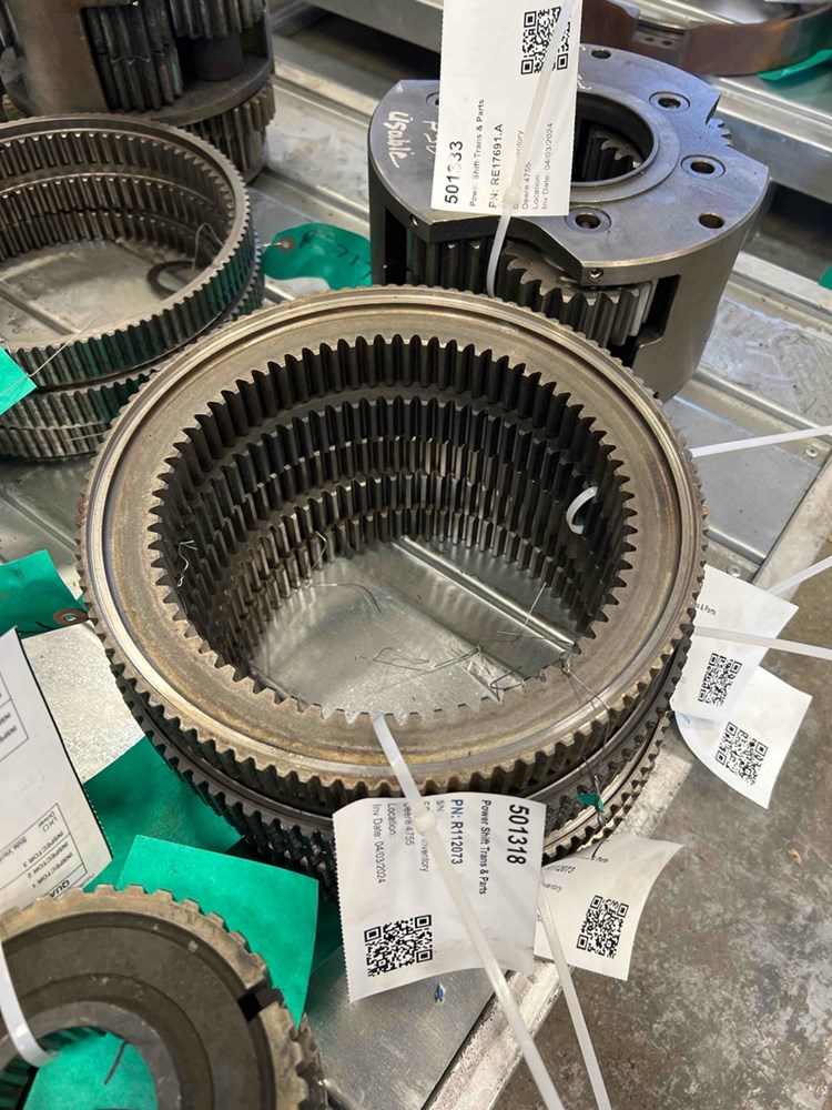 Deere 4755 Power Shift Trans & Parts