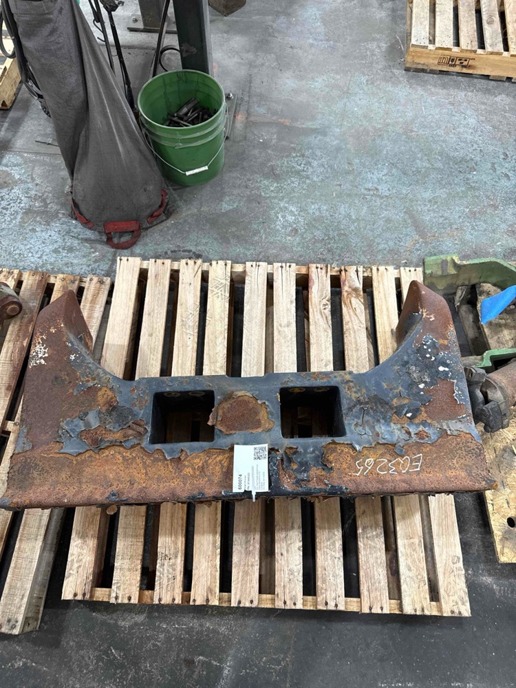 Case Magnum 275 Weight Bracket