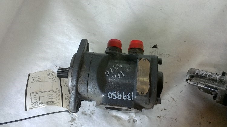 Ford/Nholland 8870 Hydraulic Pump & Parts