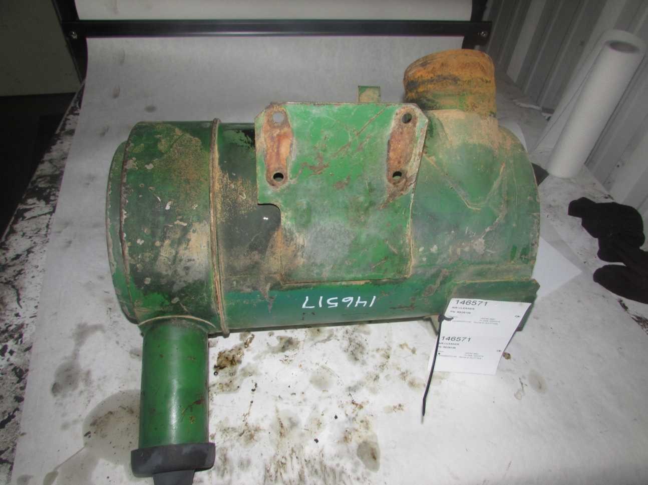 Deere 4850 Air Cleaner