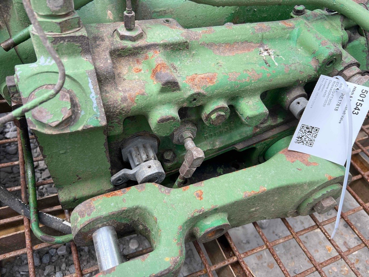 Deere 4450 Hitch & Rockshaft Valve
