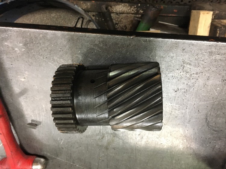 Deere 8640 Mechanical Trans & Parts