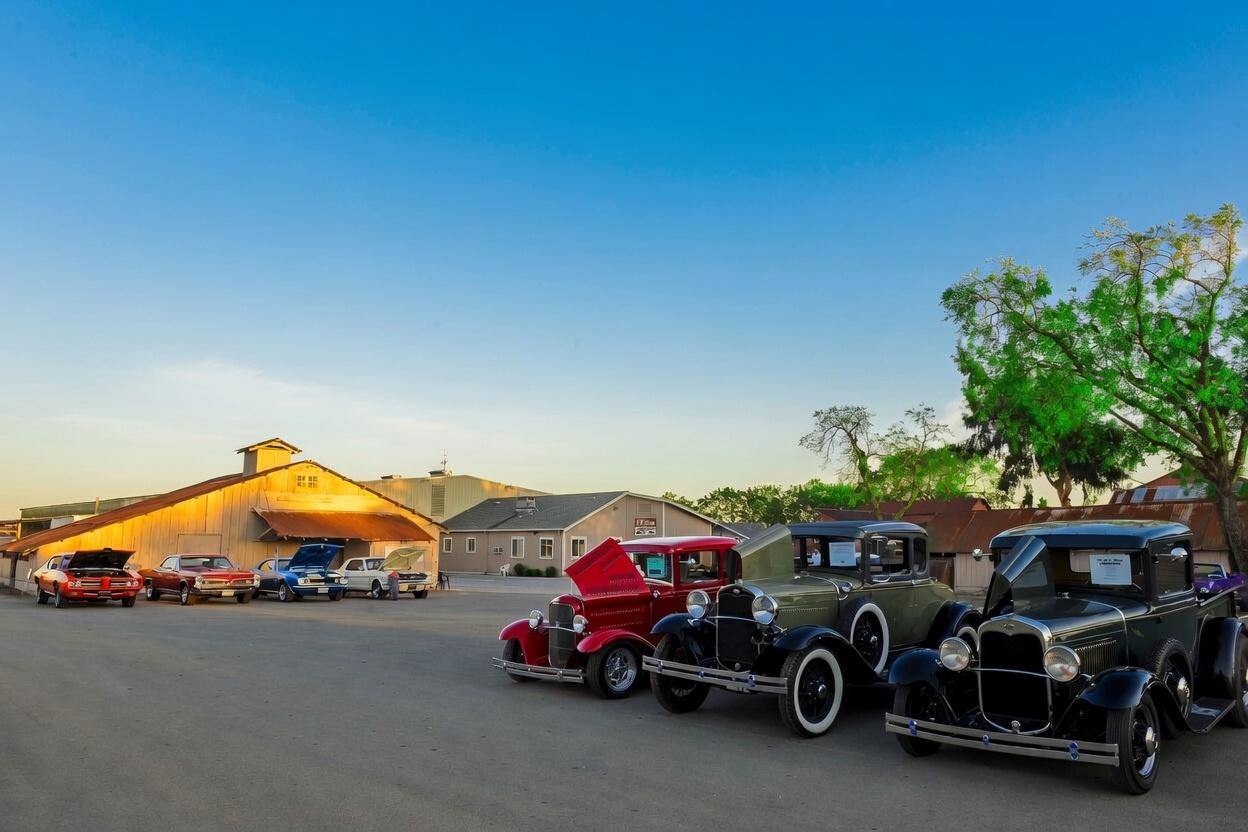 Classic cars for the FP Smith IDA convention party